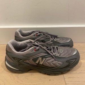 New Balance 725 - Grey - Men’s Size 8.5